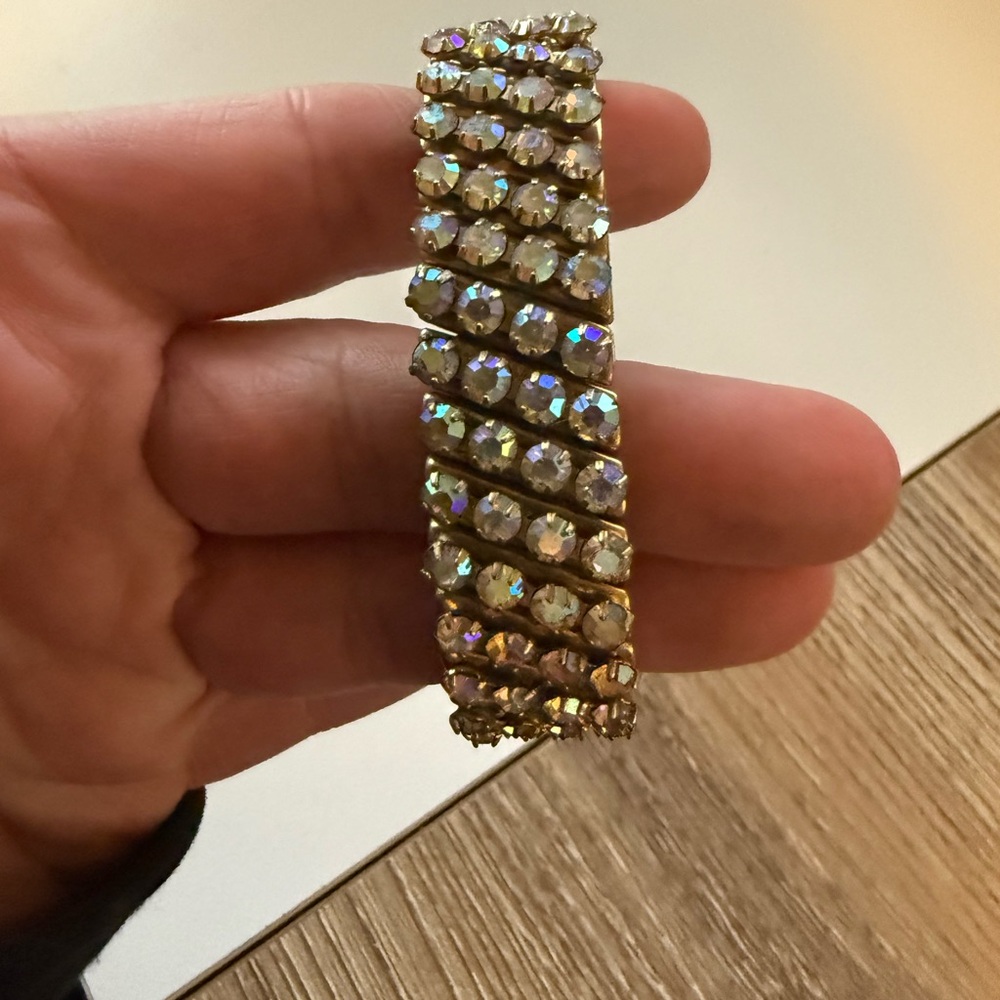 1950 Aurora Borealis rhinestone expansion bracelet